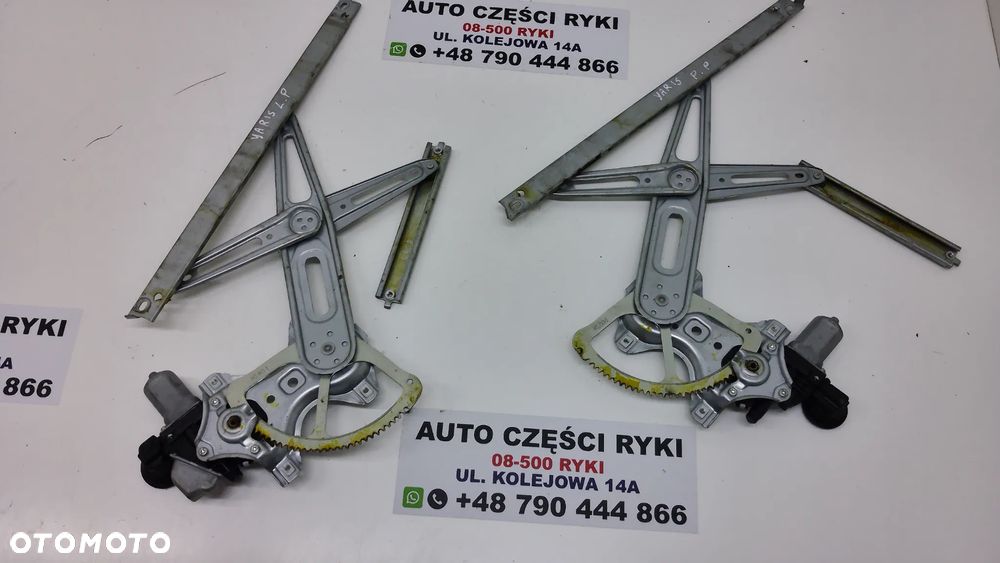 Toyota Yaris III Podnośnik Szyby 5D Przód - 1