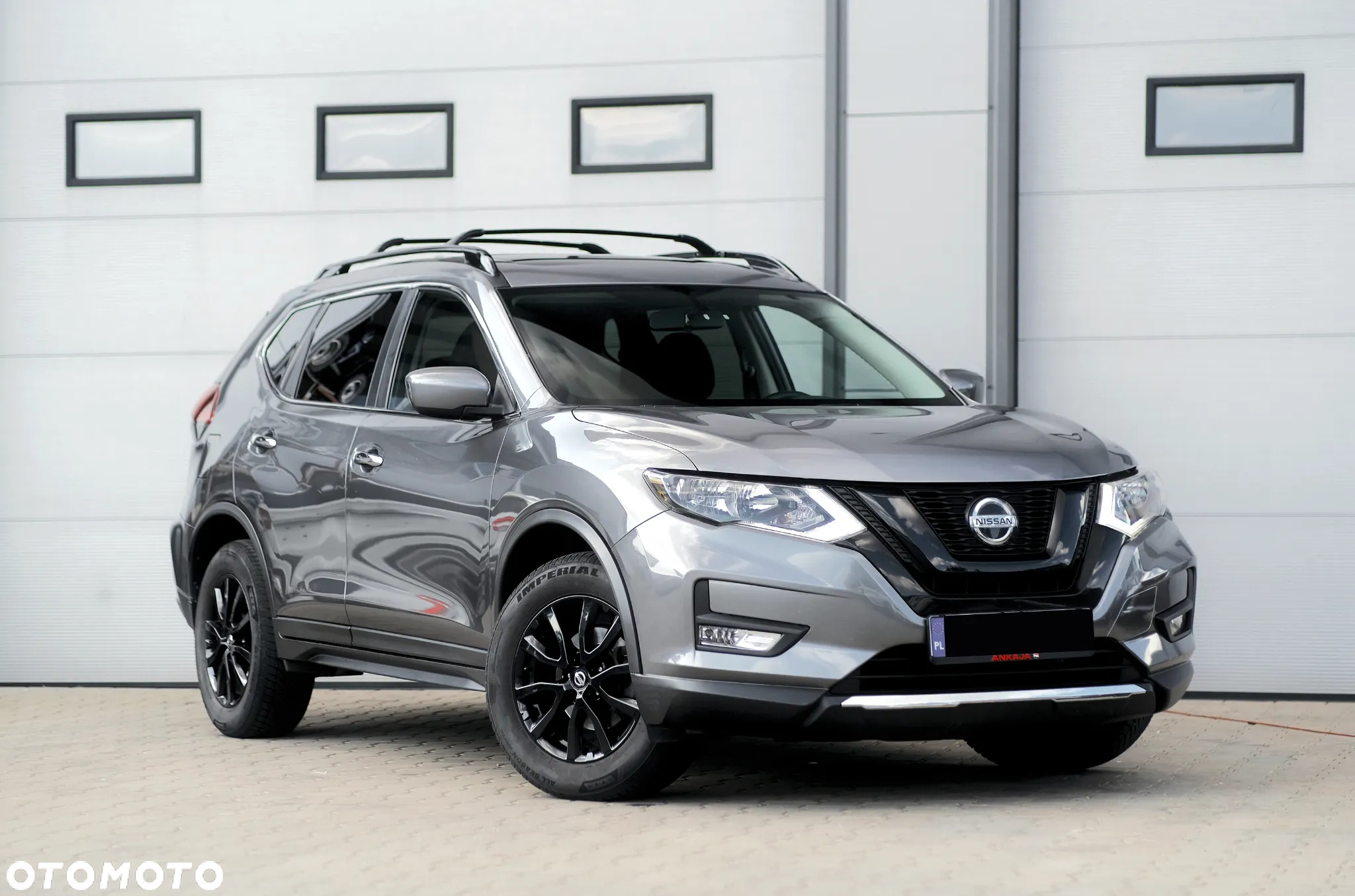 Nissan Rogue - 5