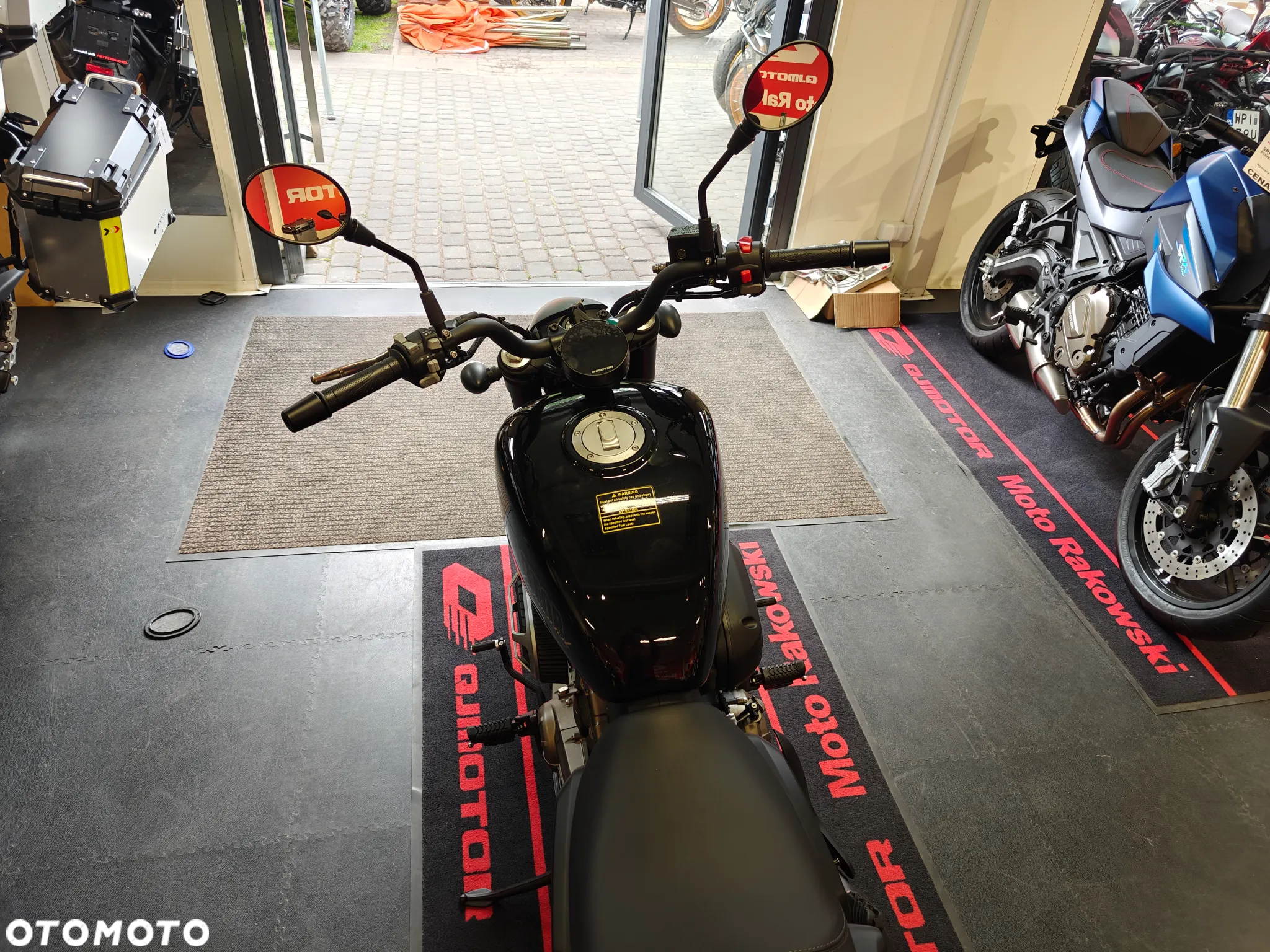 QJMOTOR SRV 125 - 8