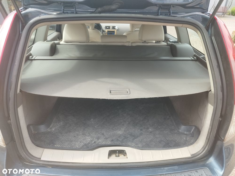 Volvo V50 - 6