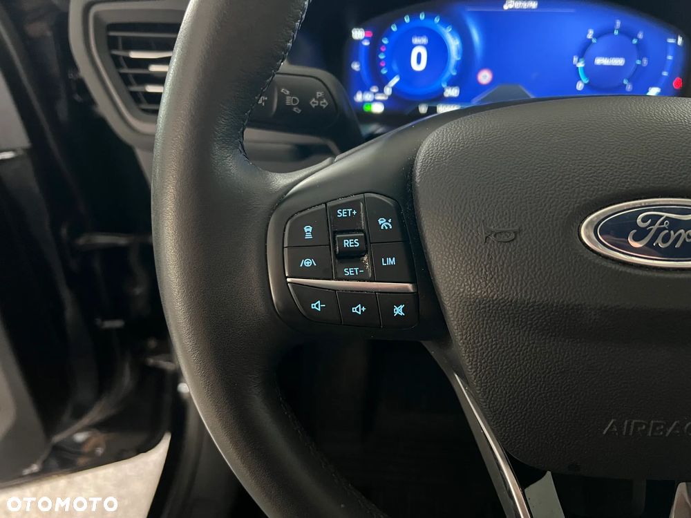 Ford Kuga 2.0 EcoBlue AWD Titanium X - 24