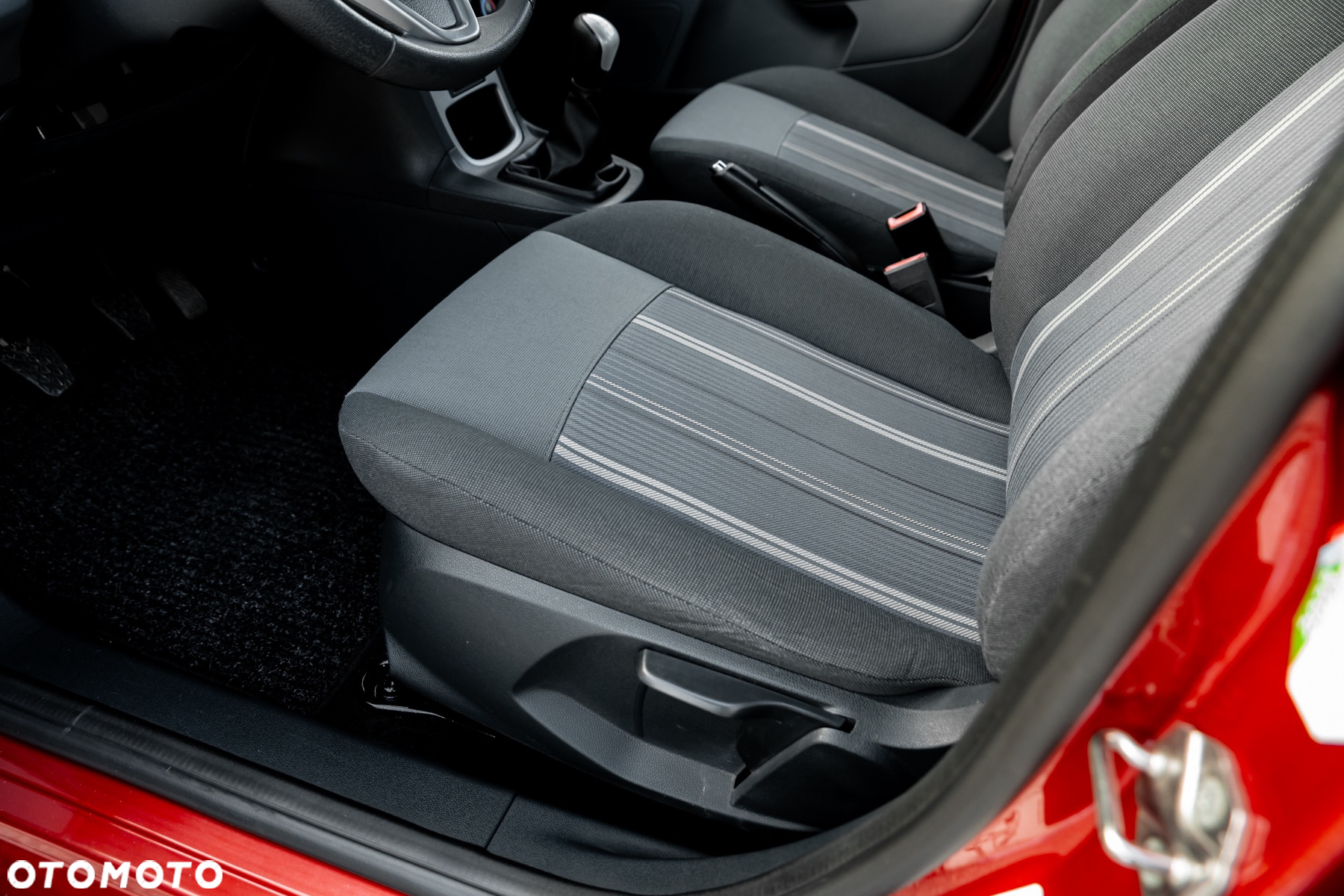Ford Fiesta 1.3 - 19
