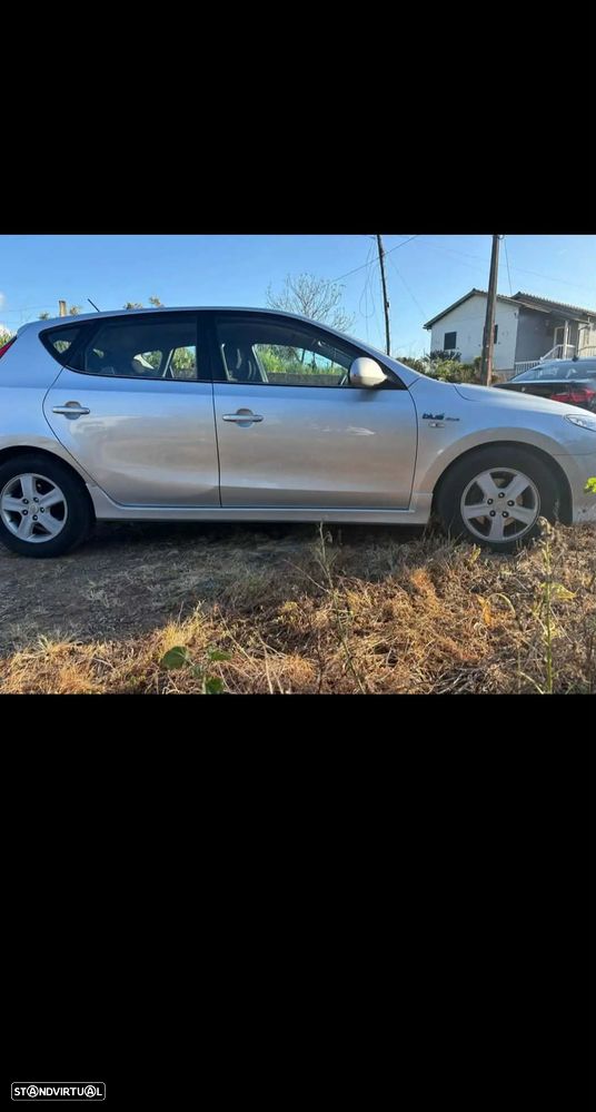 Hyundai i30 1.6 CRDI Blue Comfort - 2