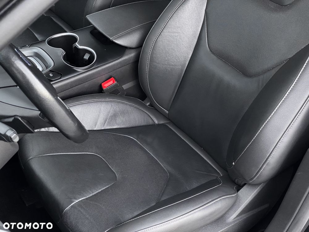 Ford Mondeo SW 2.0 TDCi S&S PowerShift-Aut Titanium - 23