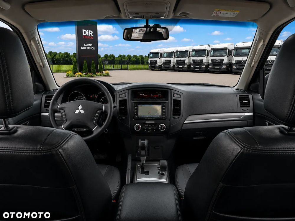 Mitsubishi Pajero 3.2 DID Instyle - 12