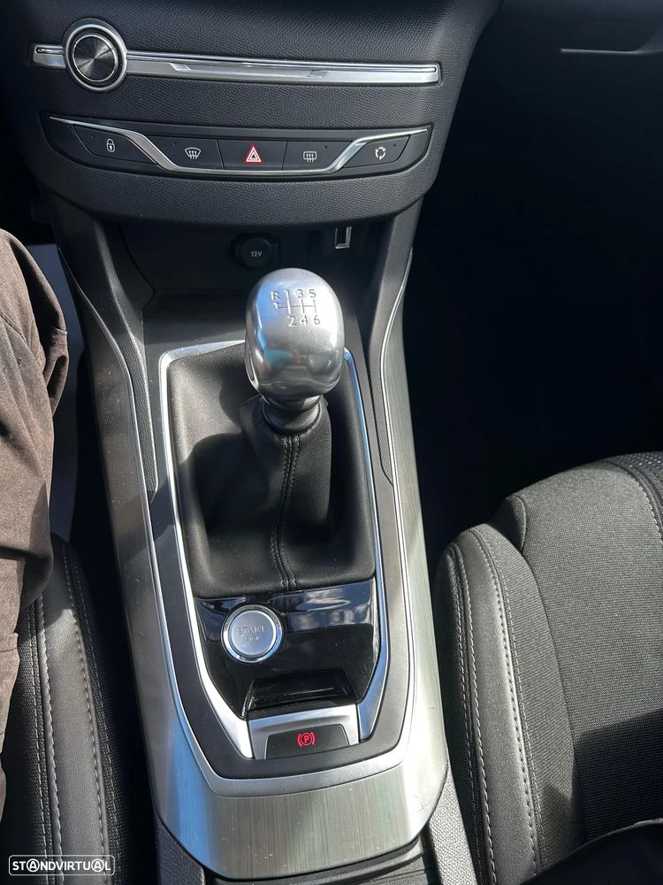 Peugeot 308 - 10