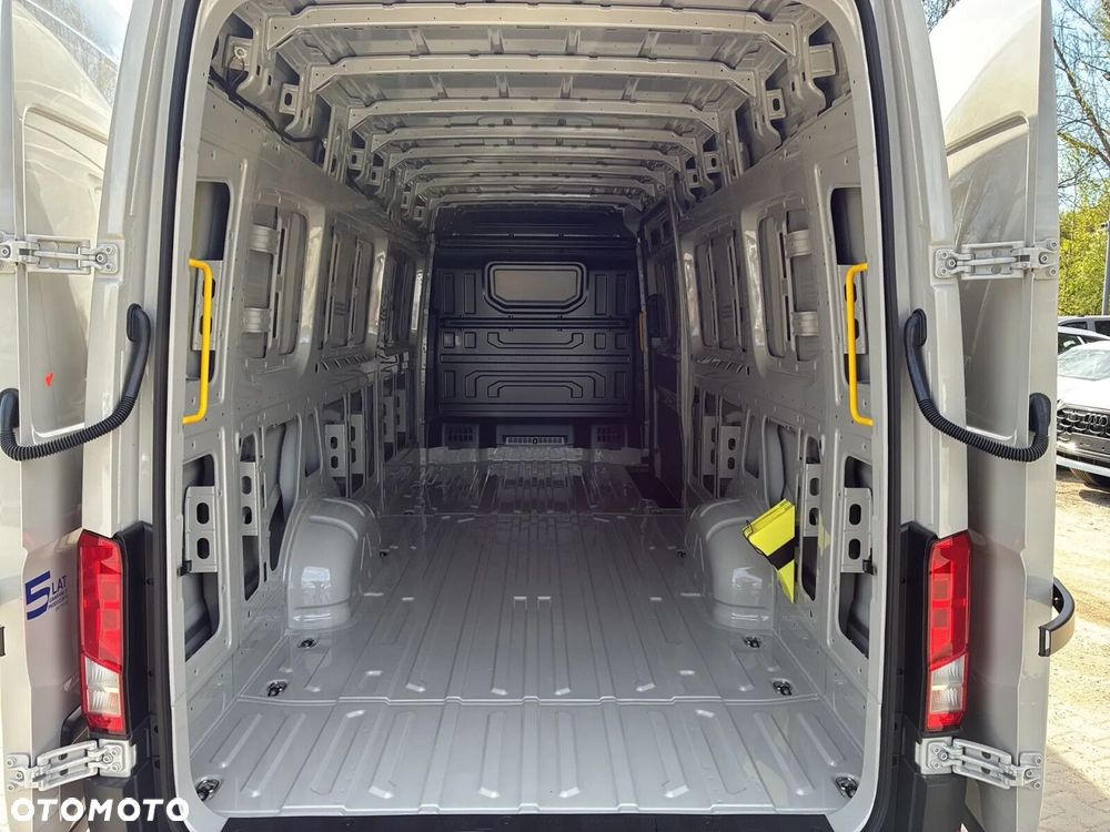 Volkswagen Crafter 35 Furgon LONG/L5H3, 2.0 BiTDI 177KM, Wysoki dach, r. o. 4490mm - 14