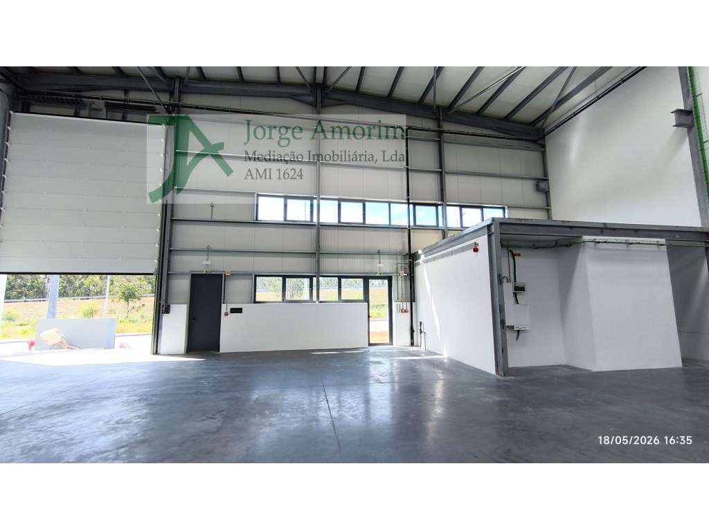 Armazém novo 505 m2 - Pé dto 8 mt. - Grande imagem: 4/8