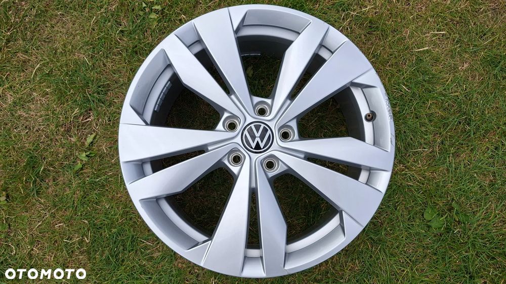 Felga Aluminiowa 18 VW ID3 5x112 ET 50 10A071498 - 1