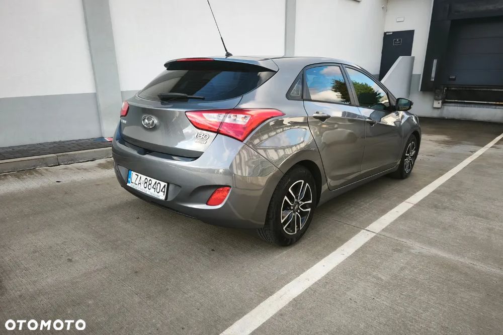 Hyundai i30 1.6 CRDi Comfort EU5 - 28