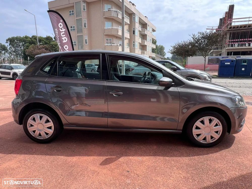VW Polo - 5