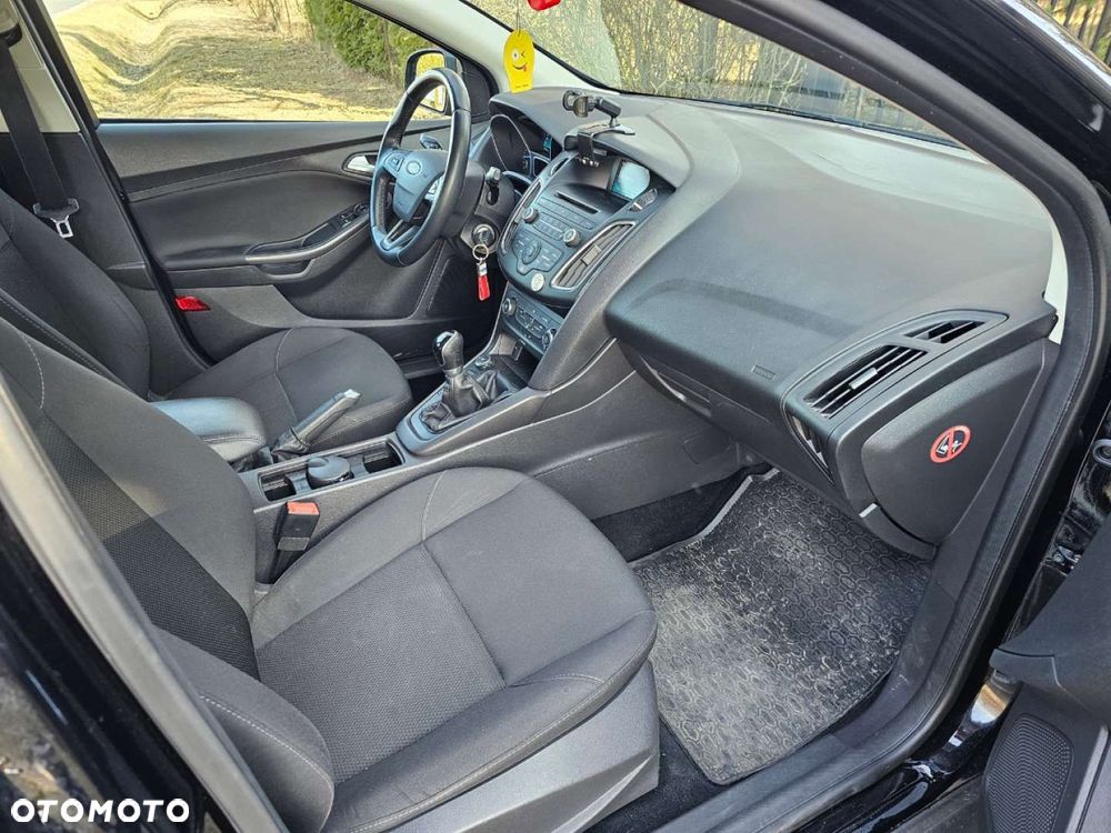 Ford Focus - 17