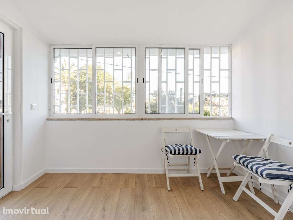 Apartamento T2 com estacionamento na Avenida do Faial, Monte do Est... - Grande imagem: 3/24