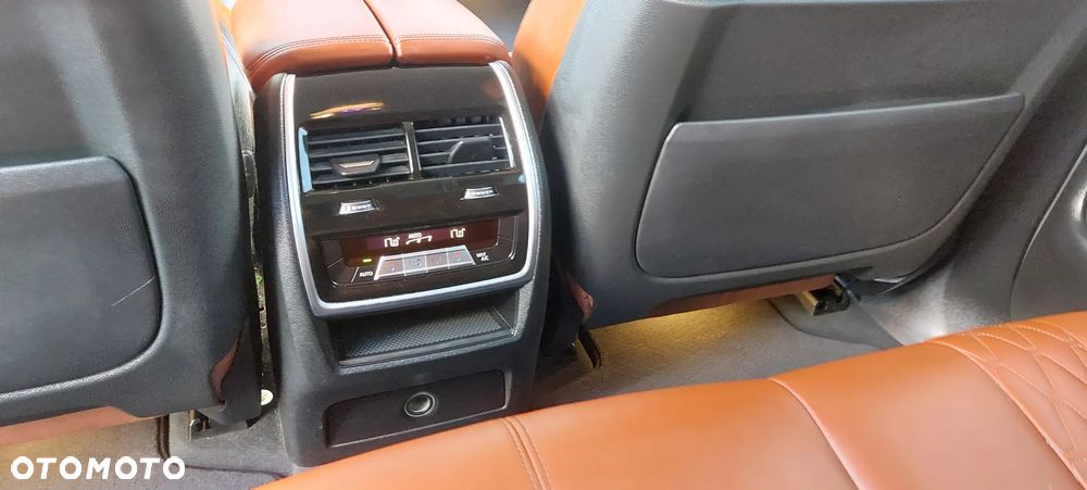 BMW X5 xDrive40d mHEV - 17