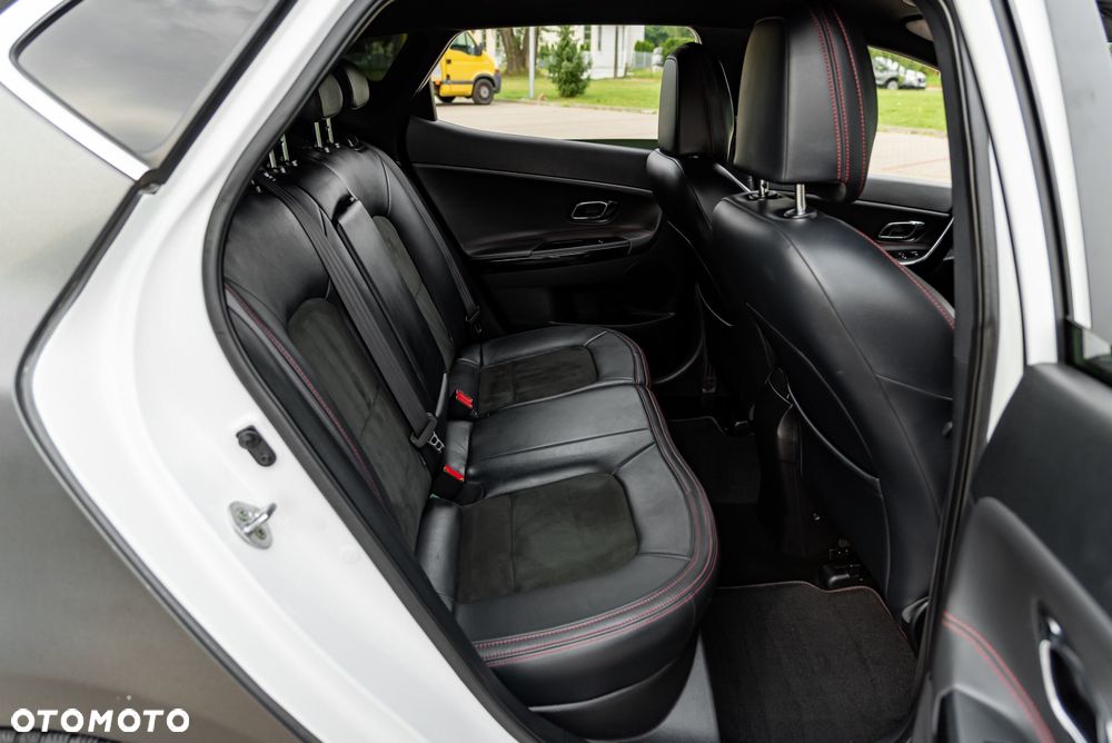 Kia Ceed 1.6 T-GDI GT - 7