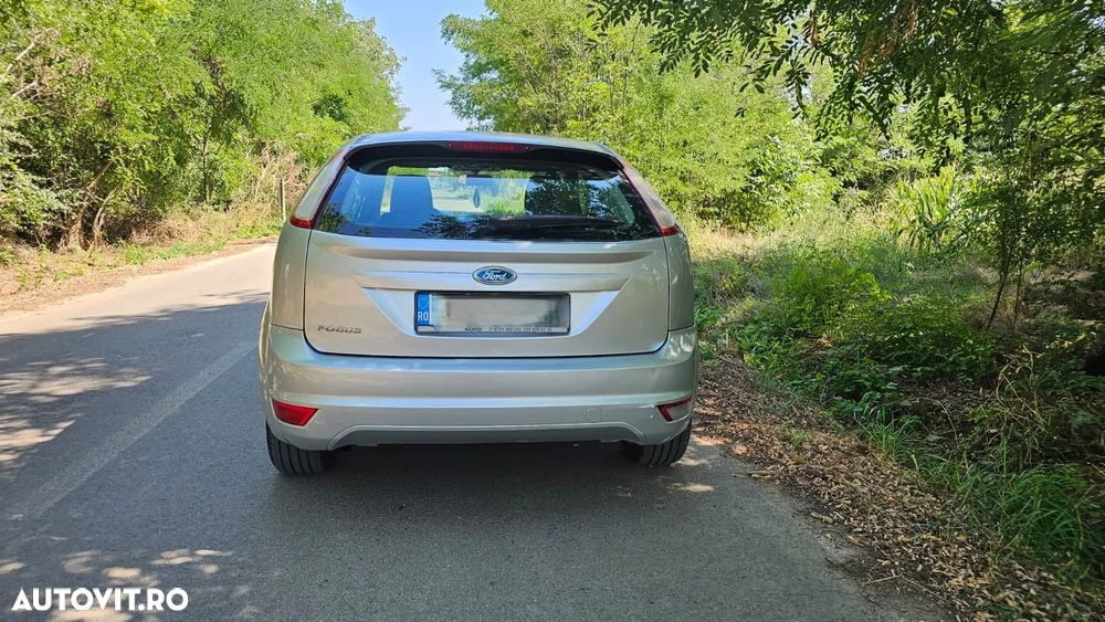 Ford Focus 1.6 Trend - 5
