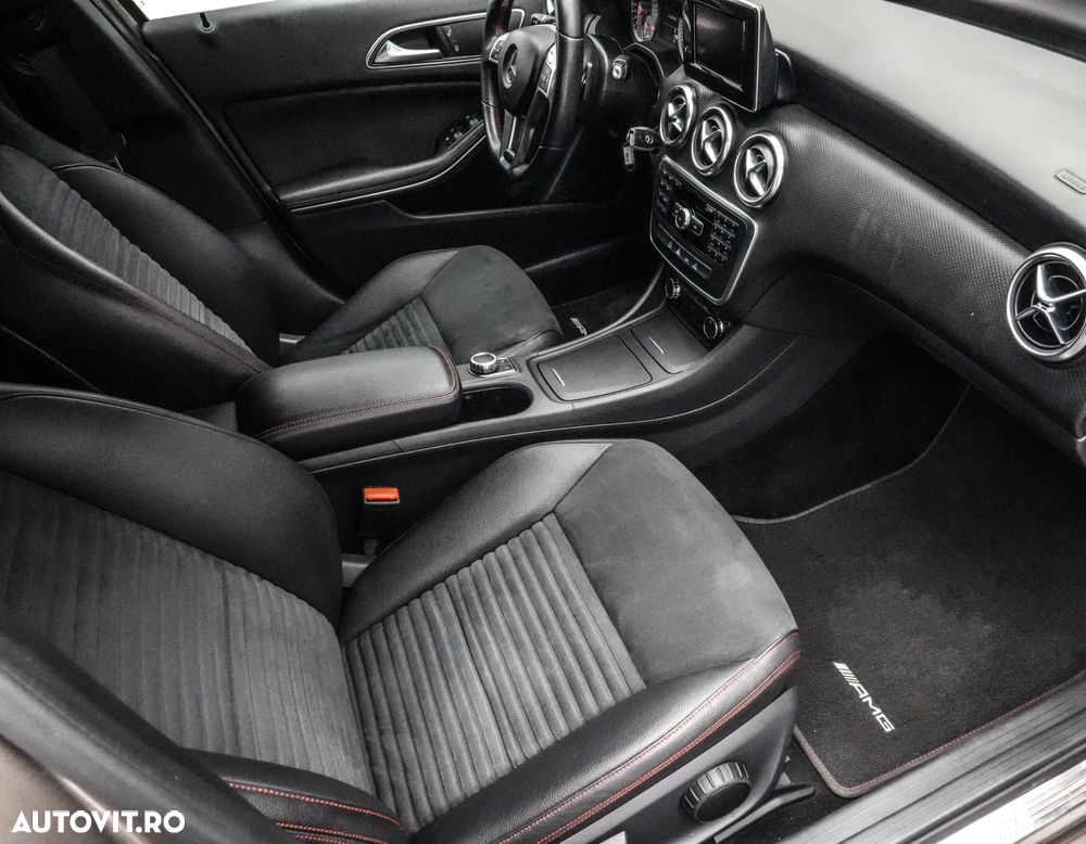 Mercedes-Benz A - 12