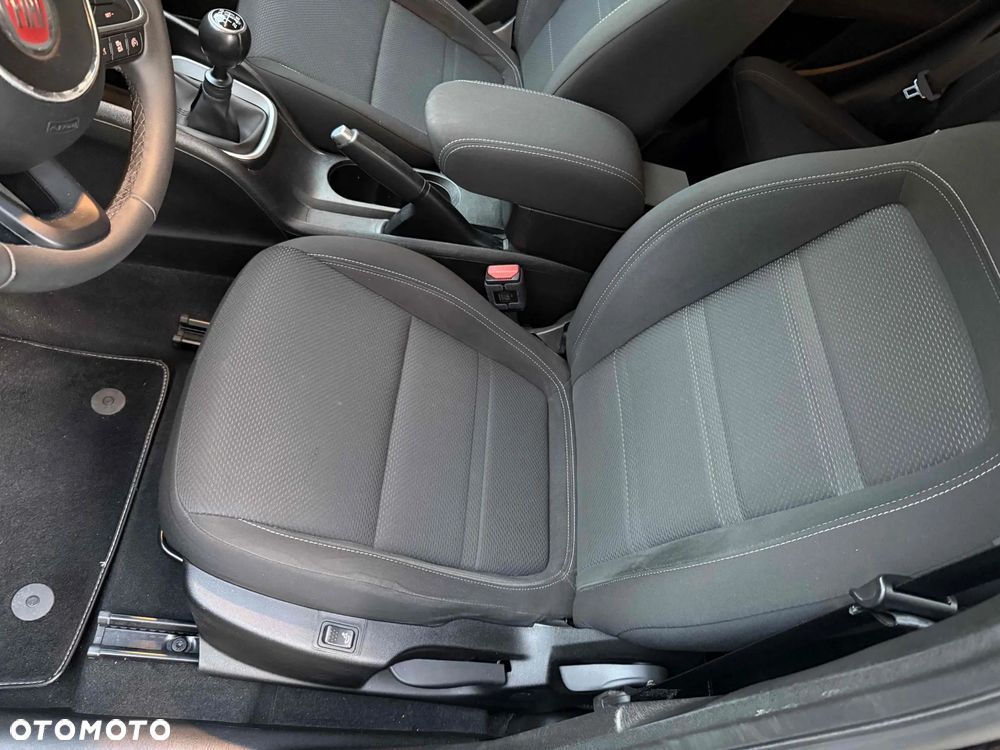 Fiat Tipo 1.4 T-Jet Lounge - 24