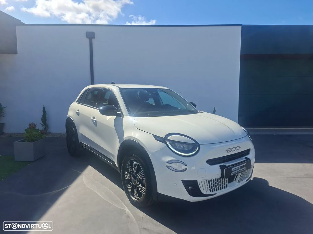 Fiat 600e 54 kWh (RED) - 2