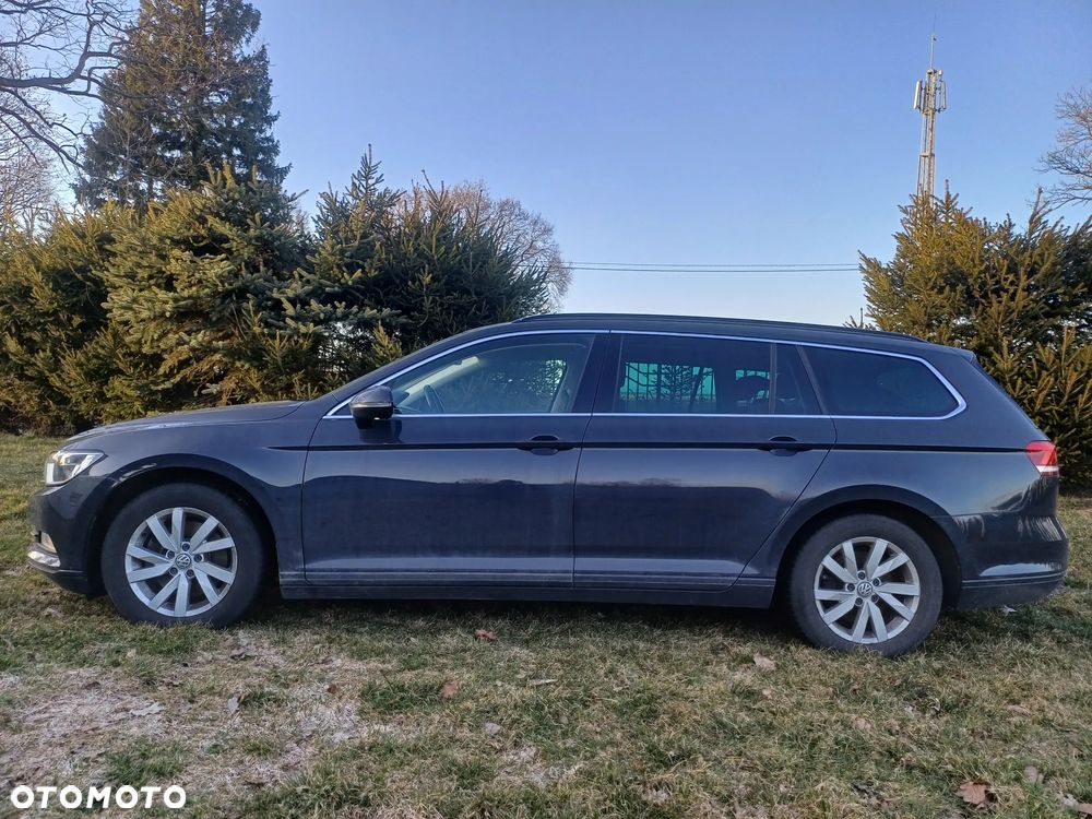 Volkswagen Passat 2.0 TDI SCR DSG Comfortline - 2