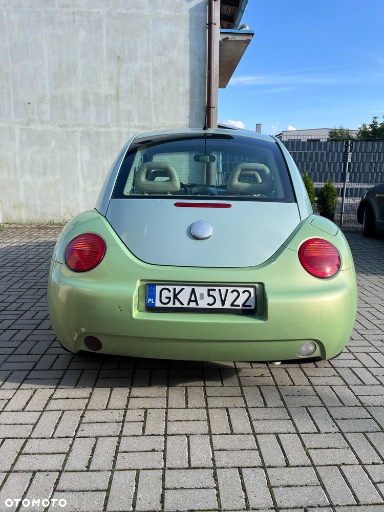 Volkswagen New Beetle - 3
