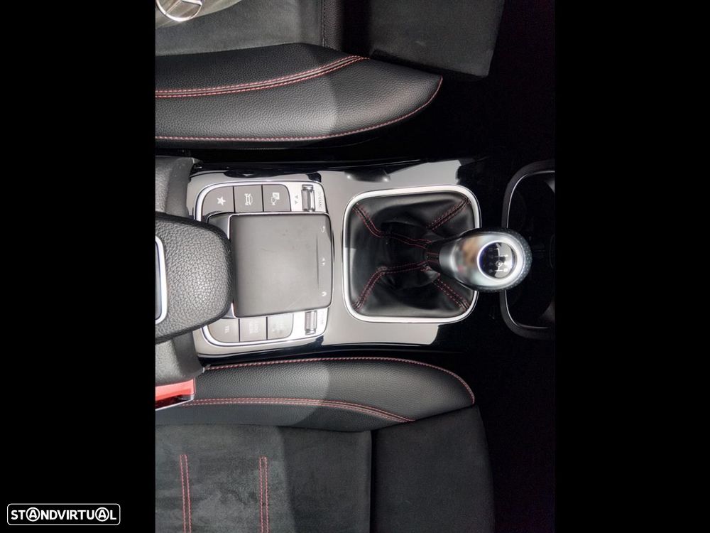 Mercedes-Benz A 160 AMG Line - 14