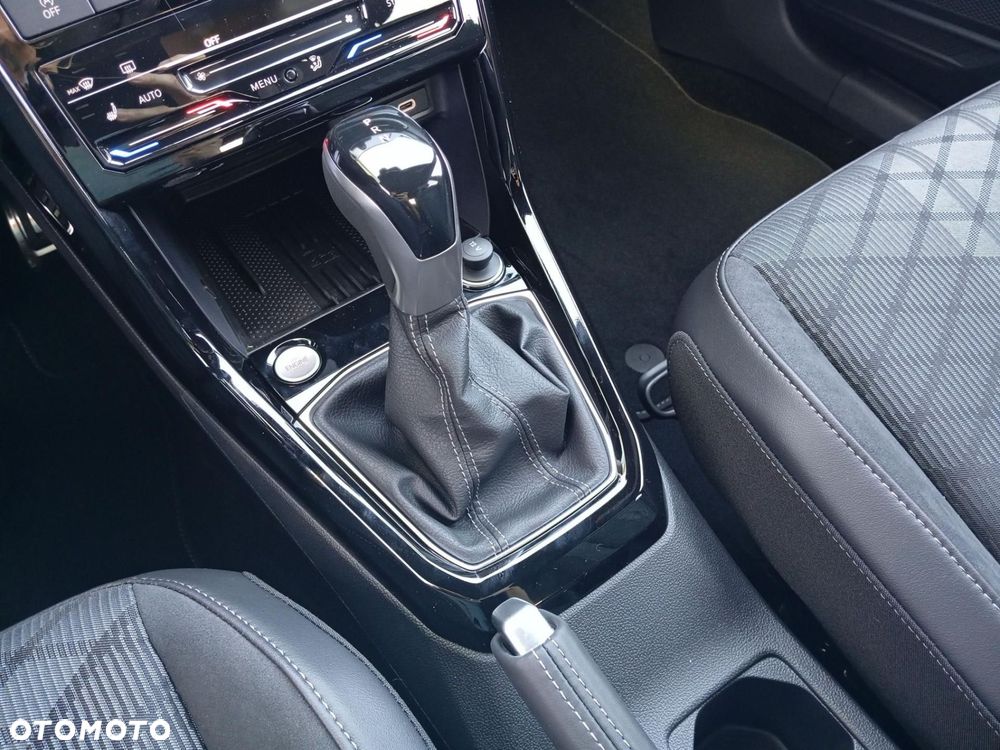 Volkswagen T-Cross - 17