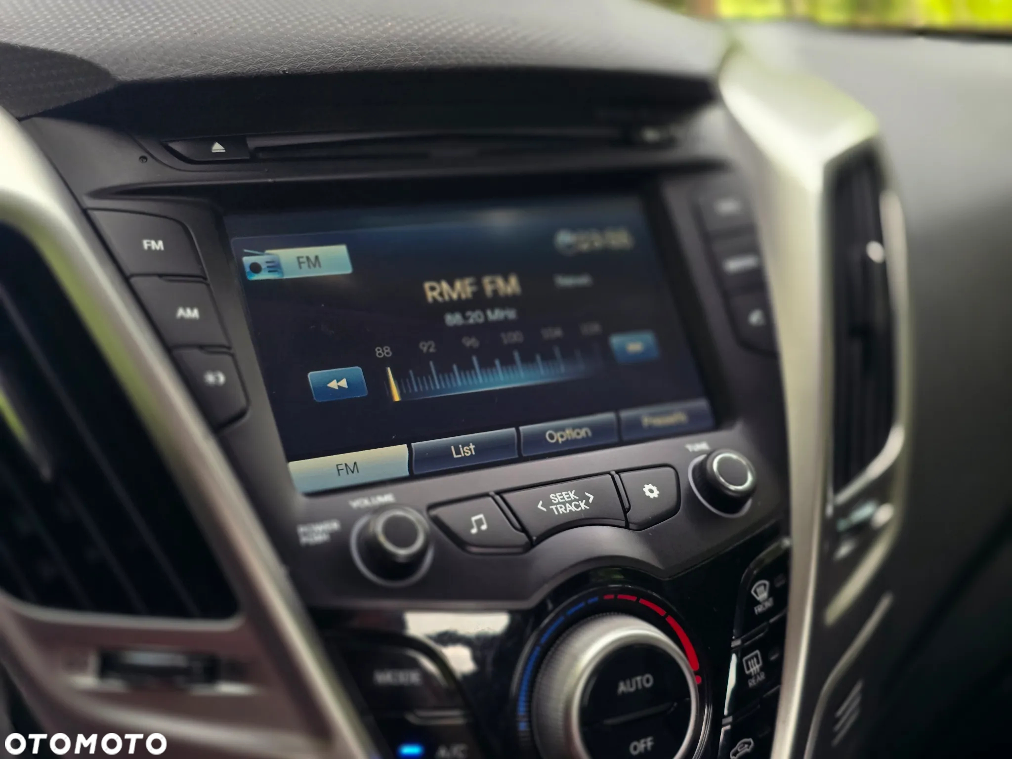 Hyundai Veloster 1.6 GDI Premium - 25