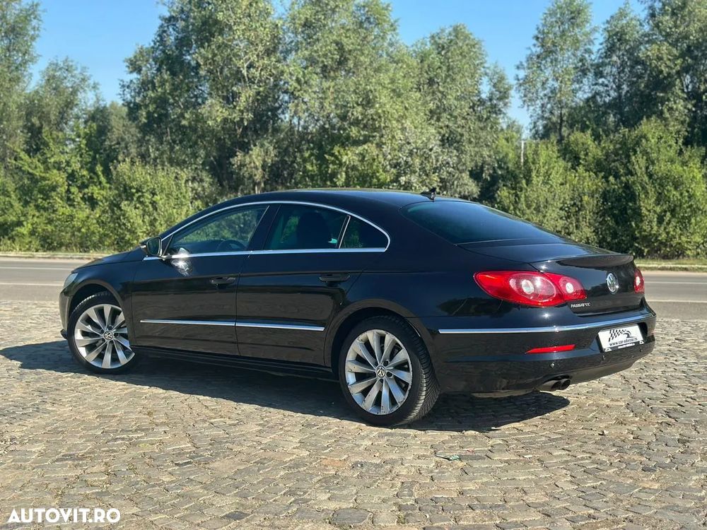 Volkswagen Passat - 10