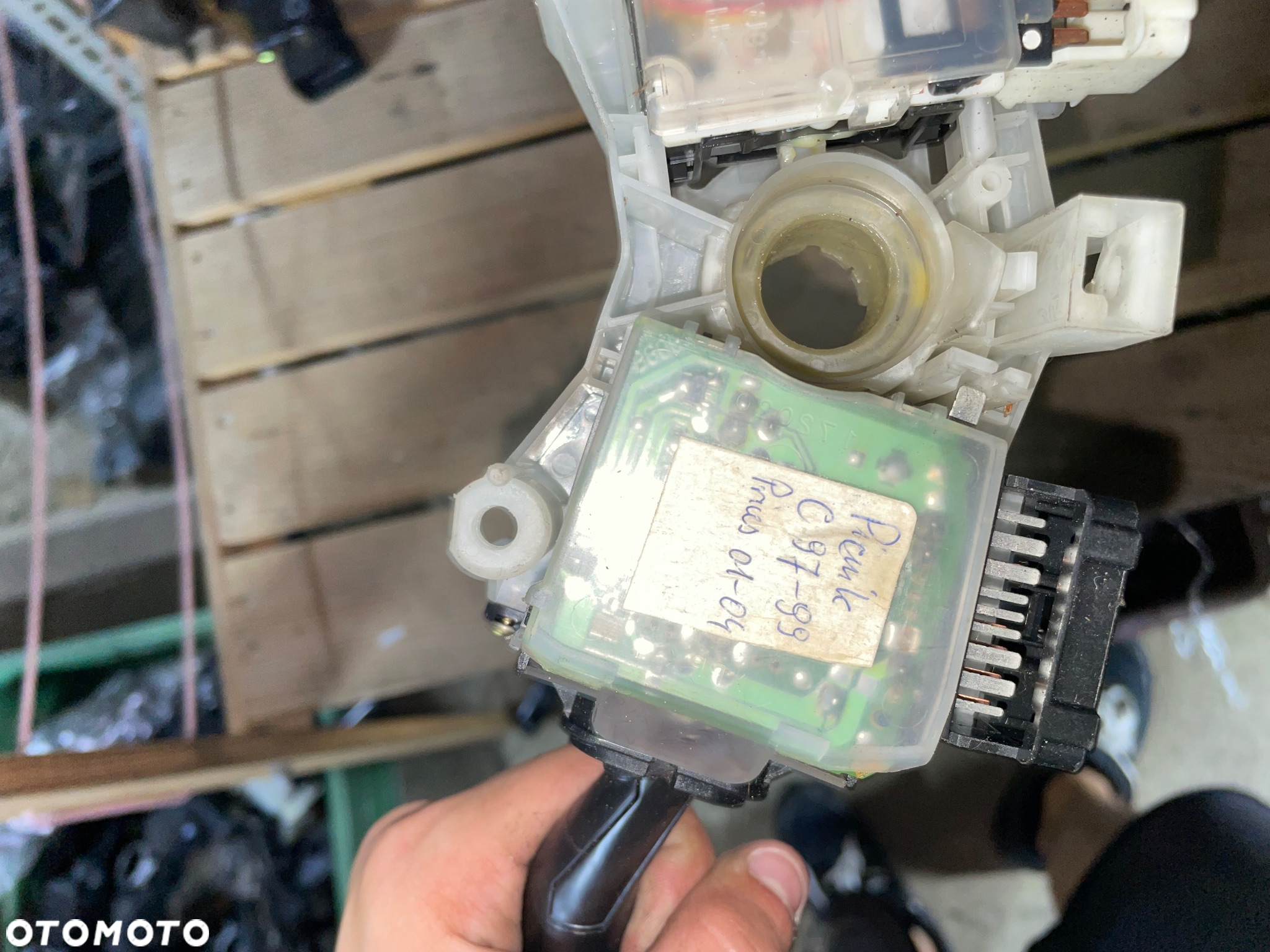 PRZEŁĄCZNIK KIERUNKOWSKAZÓW ŚWIATEŁ WYCIERACZEK TOYOTA PRIUS 2001-2004 TOYOTA COROLLA E11 1997-1999 - 2