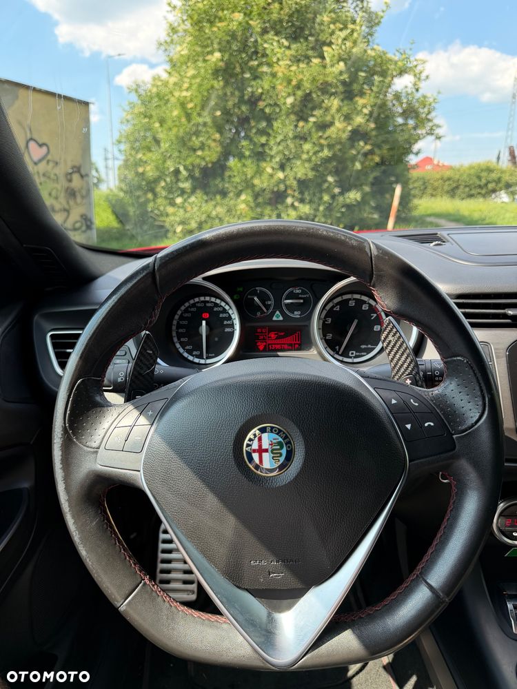 Alfa Romeo Giulietta 1750 TBi QV TCT - 8