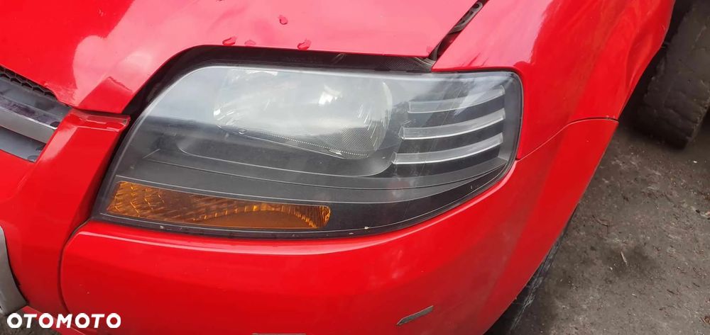 Chevrolet Aveo 2007 rok Lampa przednia, lewa, prawa. - 2