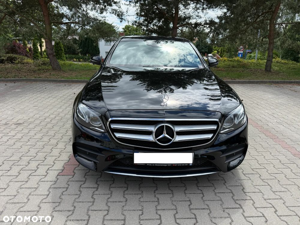 Mercedes-Benz Klasa E 220 d 4-Matic 9G-TRONIC - 2
