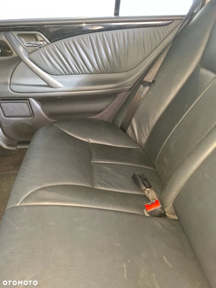 Mercedes-Benz Klasa E 320 T CDI Avantgarde - 11