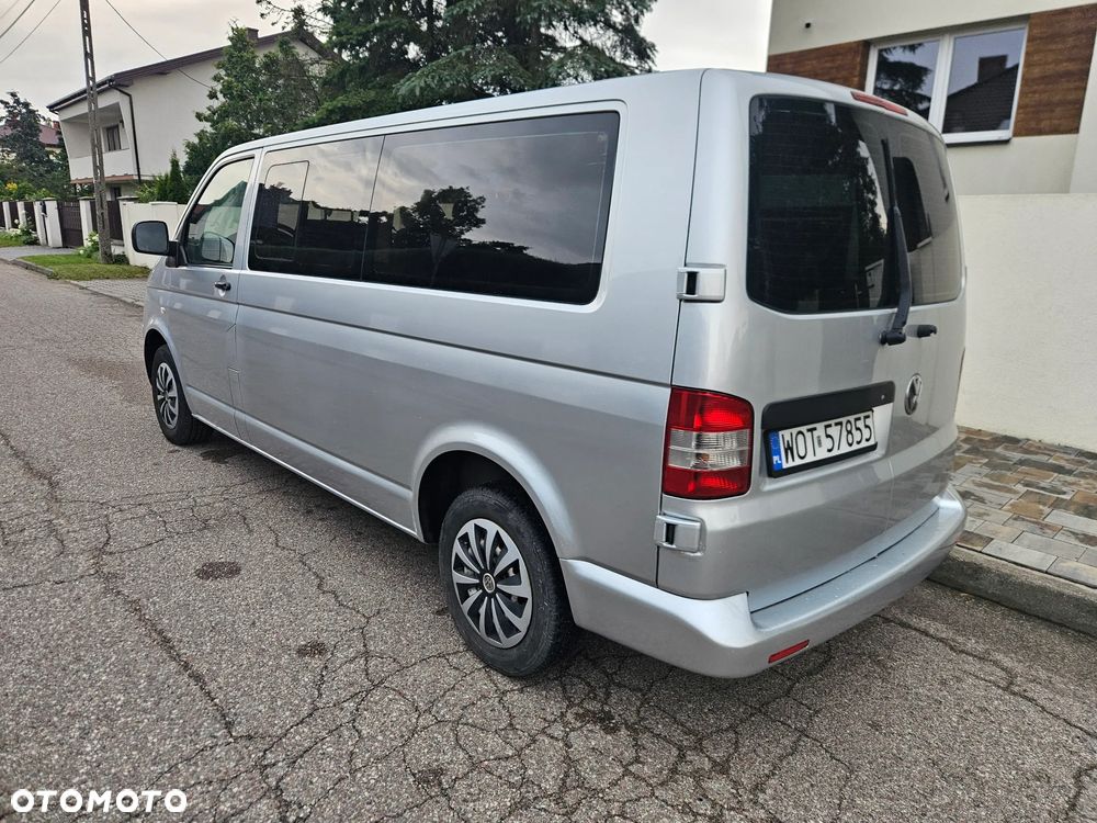 Volkswagen Caravelle - 2