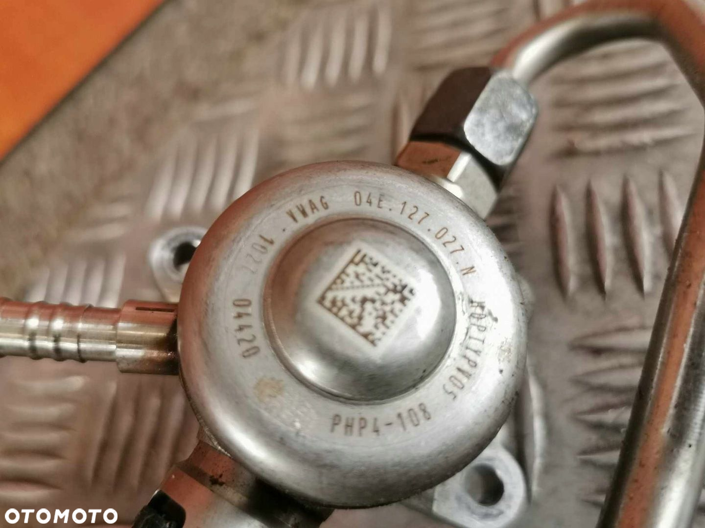 LISTWA POMPA PALIWA VW AUDI 1.2 1.4 TSI 04E127025B 04C133320G - 3