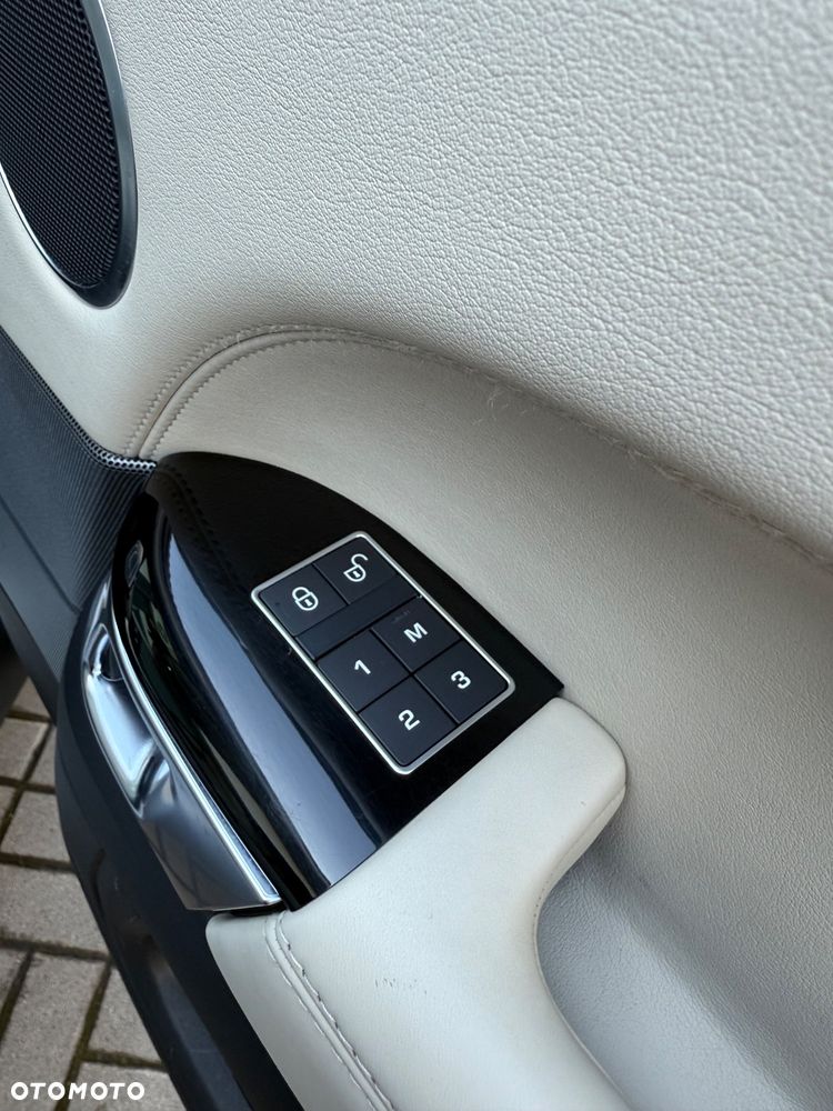 Land Rover Range Rover Sport - 32