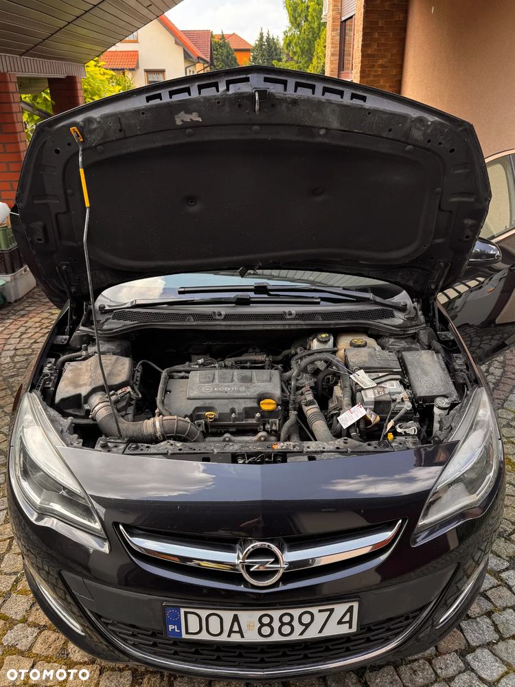 Opel Astra 1.4 Turbo - 14