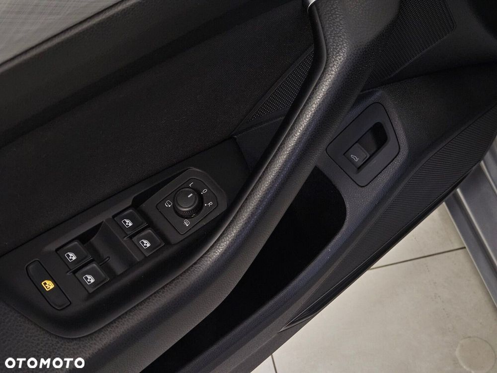 Volkswagen Passat - 7