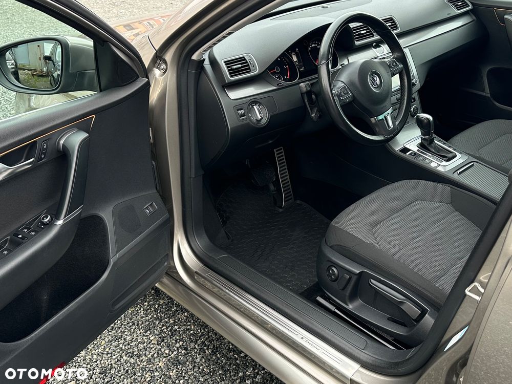 Volkswagen Passat Variant 2.0 TDI DSG BlueMotion Technology Business Edition - 14