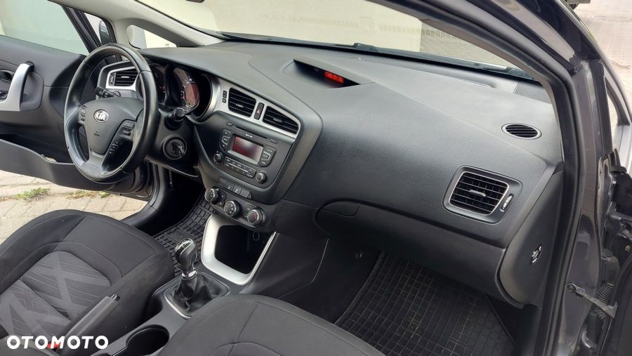 Kia Ceed - 17