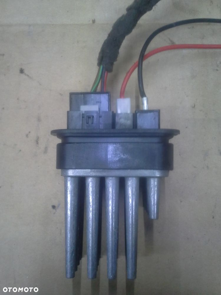 Opel Astra H III dmuchawa nagrzewnica Delphi 5240754 rezystor 3 silniczki i inne EU - 9