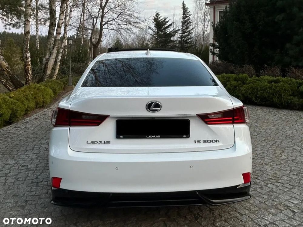Lexus IS 300h F Sport EU6 - 6
