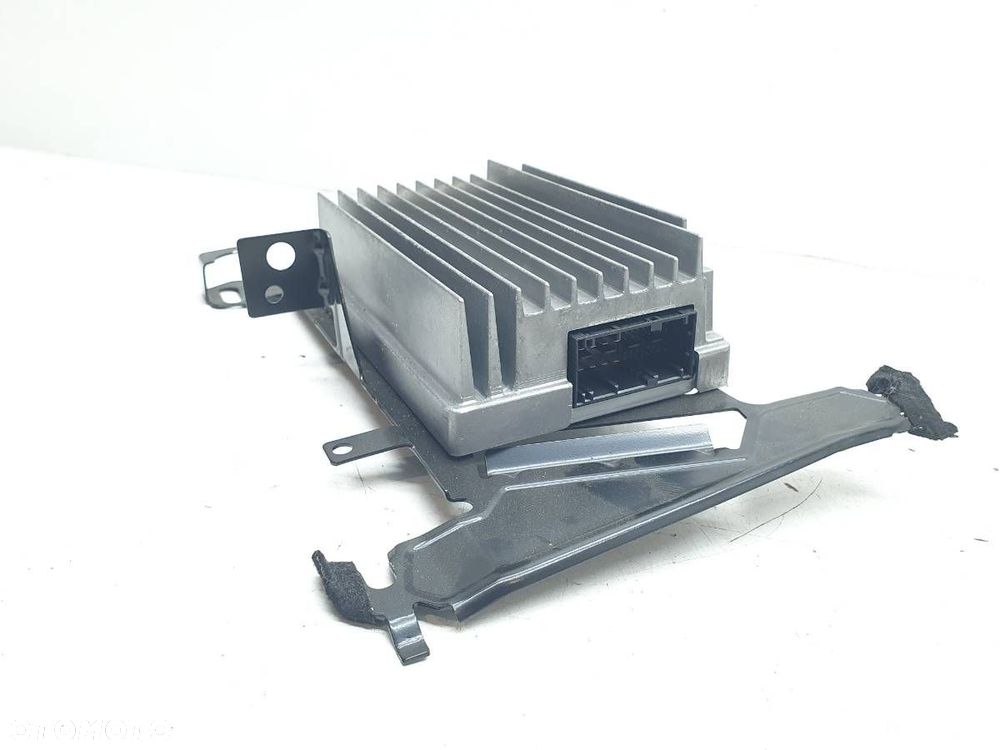 WZMACNIACZ RADIA NAGŁOŚNIENIA HIFI BMW 3 F30 F31 6841962 - 2