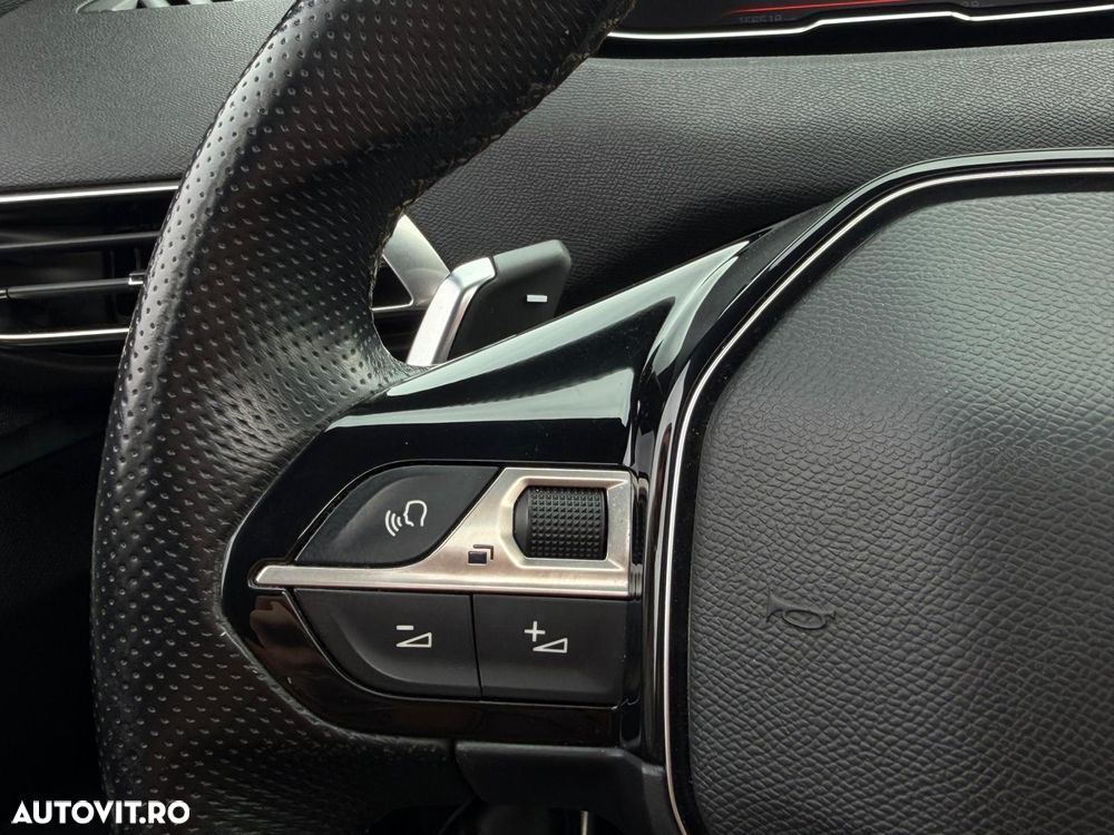 Peugeot 5008 1.2 Puretech Turbo s&s EAT8 Allure - 31