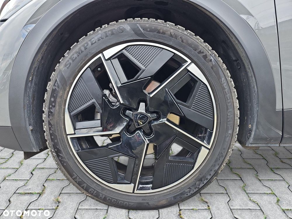 Peugeot 408 - 10