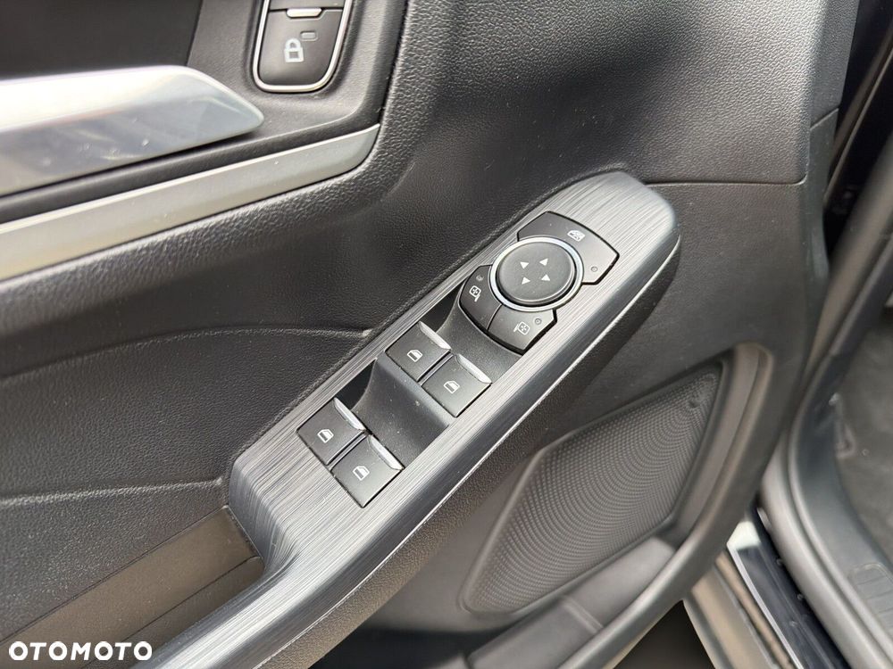 Ford Kuga - 20