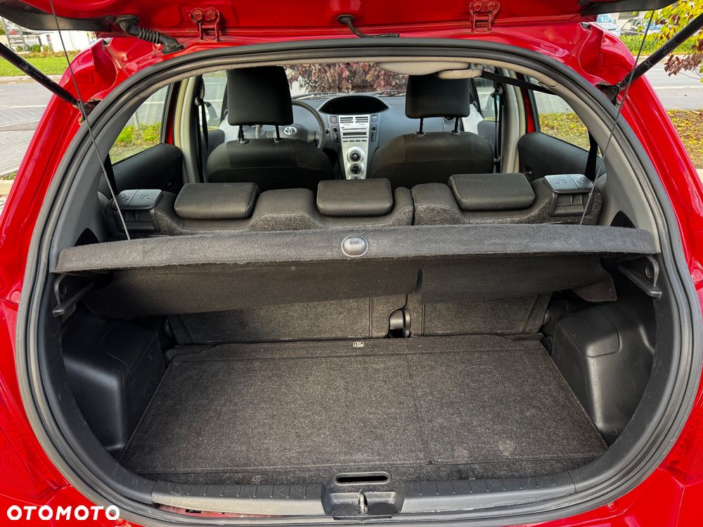 Toyota Yaris 1.3 Luna - 15