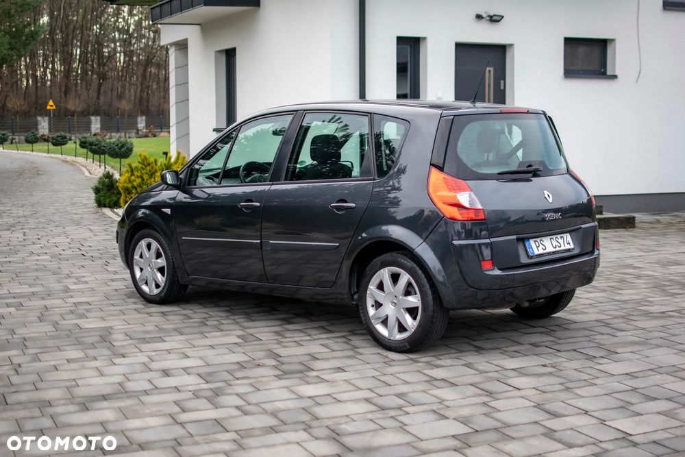 Renault Scenic - 30