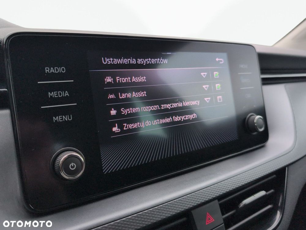 Skoda Scala 1.0 TSI Ambition - 25